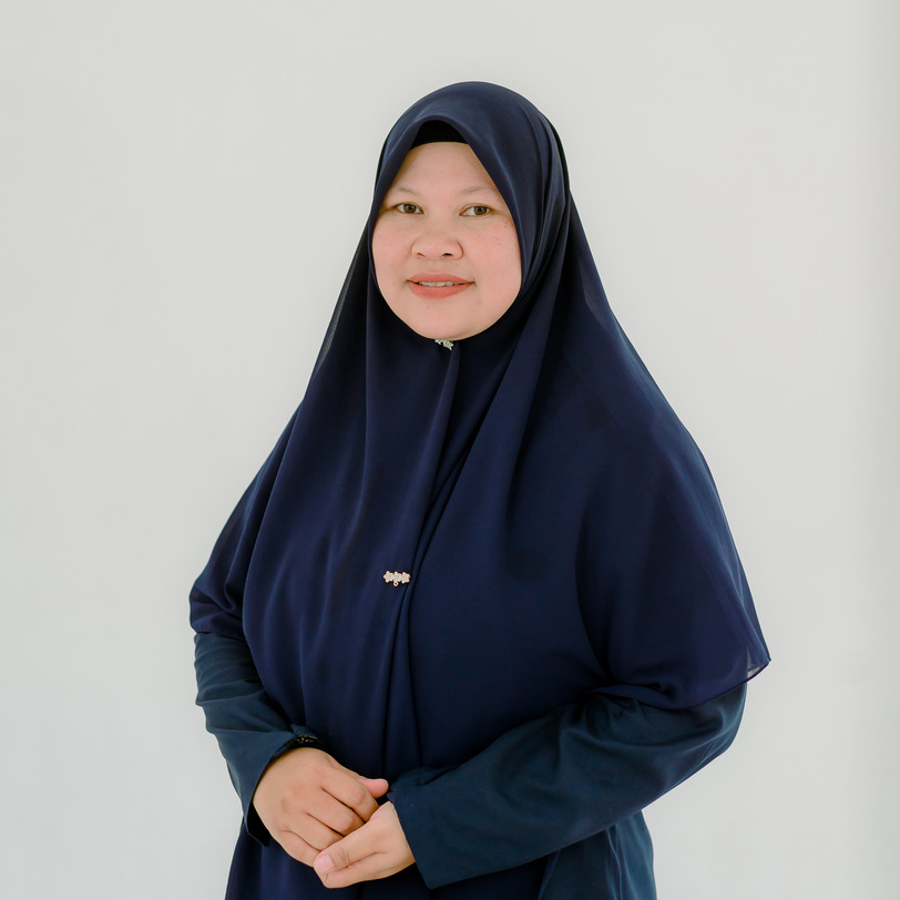 NURIS ROFIKOH AZIZAH, S.Pd.